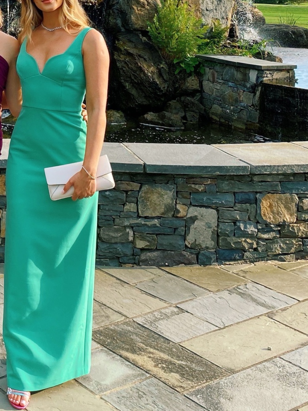 BCBGMaxAzria Elegant Green Maxi Dress with Sweetheart Neckline